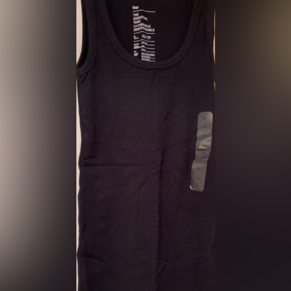 GAP - Women’s Essential Tank Top (black, size - XS)